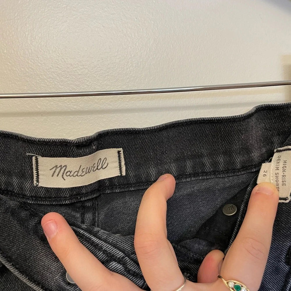 Madewell|| 2 for 1 Cut off shorts, Size 26 - Picture 10 of 15